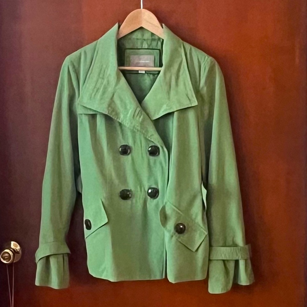 Croft and Barrow mini trench rain jacket